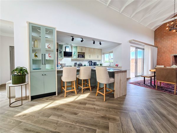 2 Bedroom Property for Sale in Stilbaai Wes Western Cape